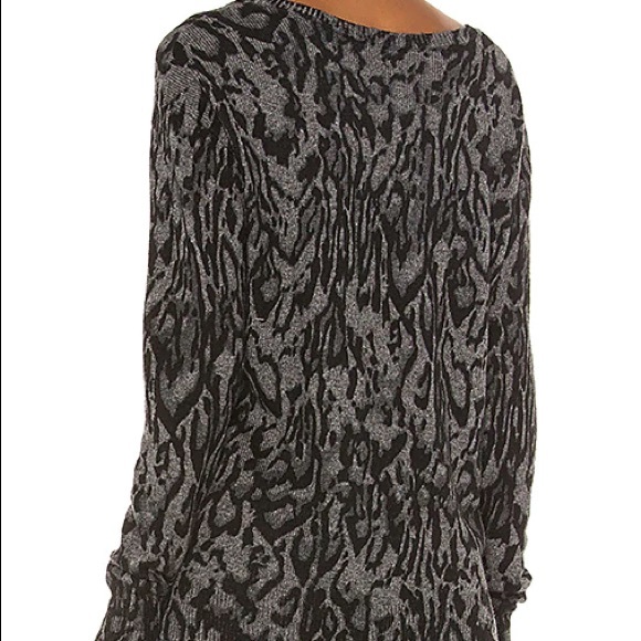 Pam & Gela Ocelot V Neck Sweater in Grey - Picture 5 of 12